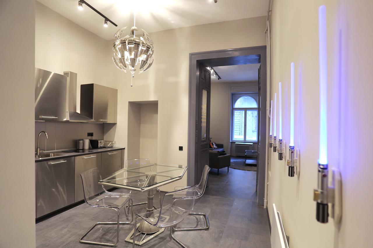 D.Five Galactic Apartment Budapešť Exteriér fotografie
