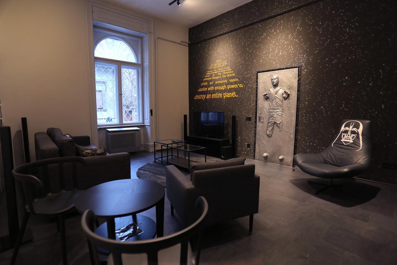 D.Five Galactic Apartment Budapešť Exteriér fotografie